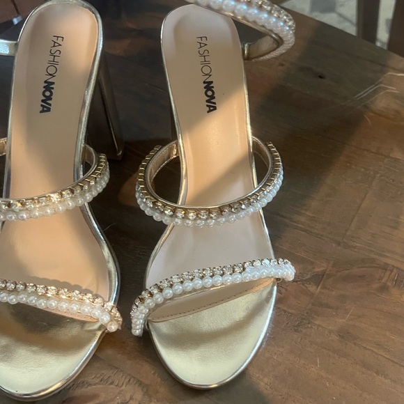 High heels - Picture 4 of 5